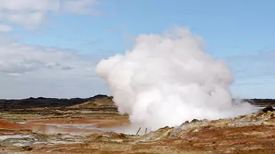 Gunnuhver: The vigorous steam and salt-crusted mud pools of the Reykjanes Peninsula
