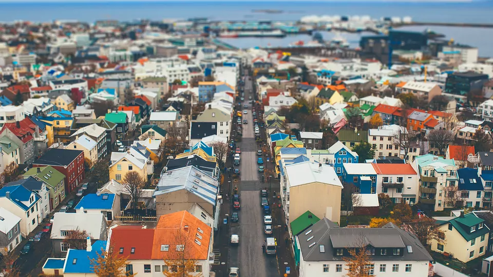 Reykjavík: City by the Sea