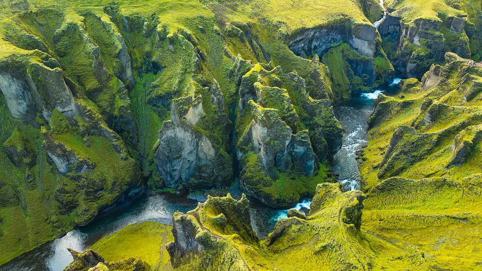 South Iceland: Hidden Stops and Scenic Detours