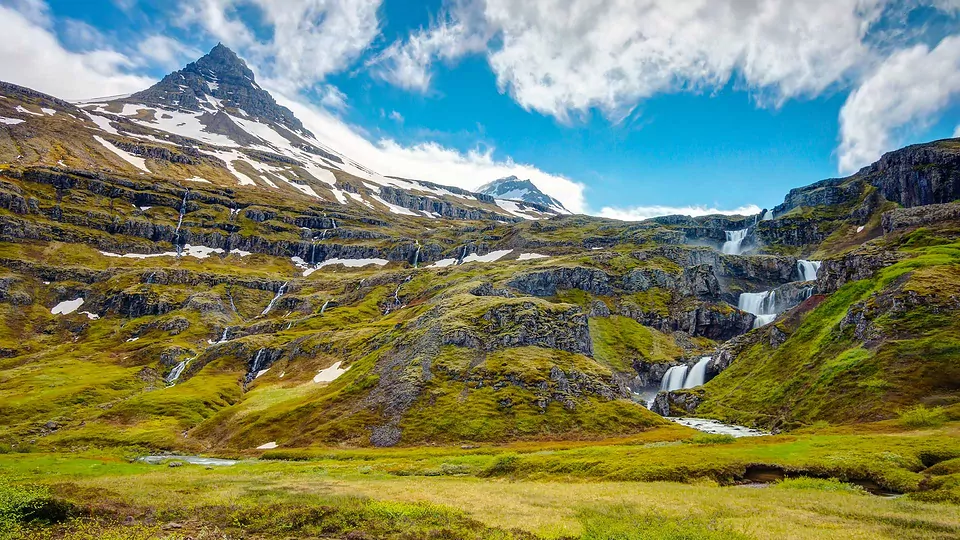 9 Day Self-drive Tour: the Ring road and Eastfjords (9 days)